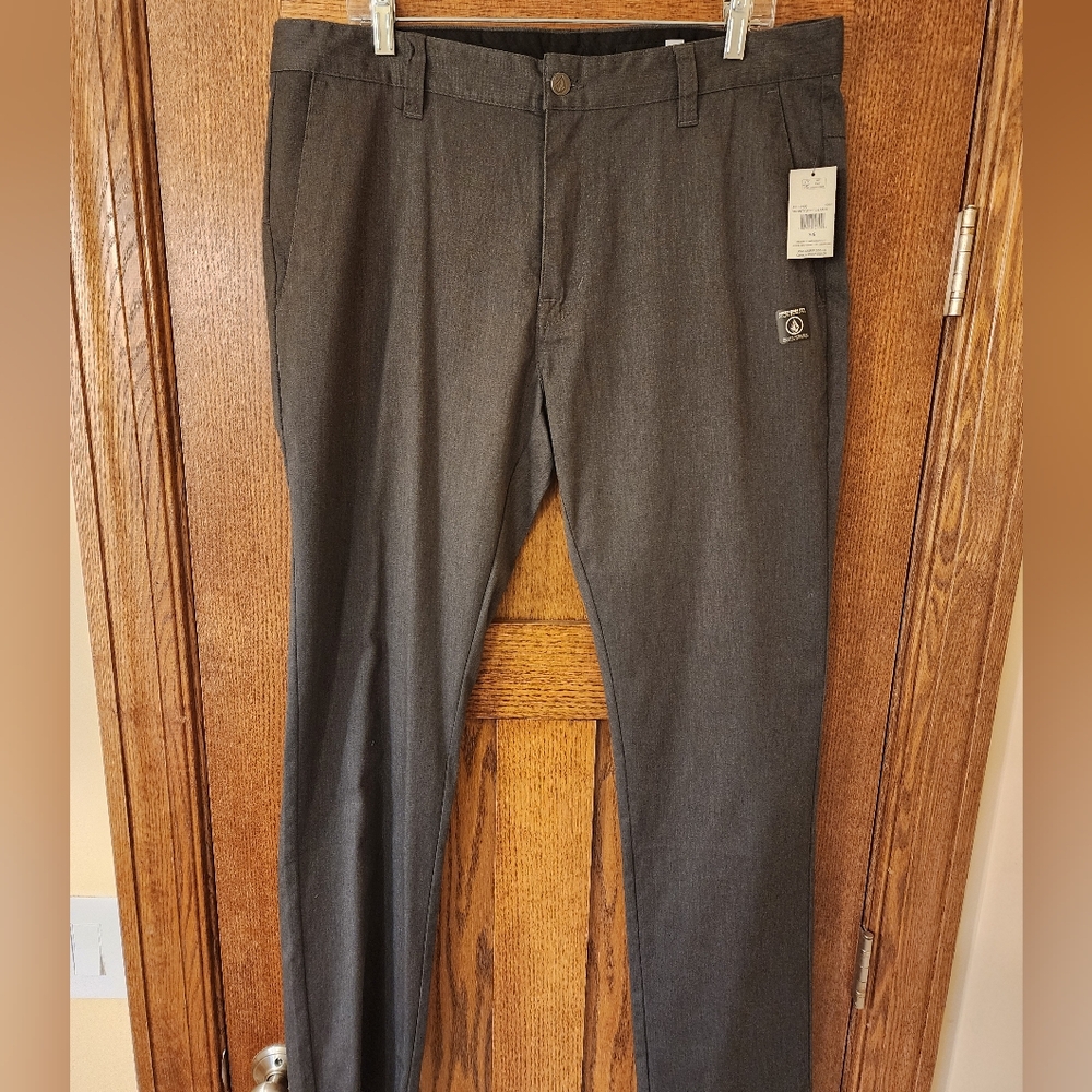 New with Tags Volcom Gray Pants